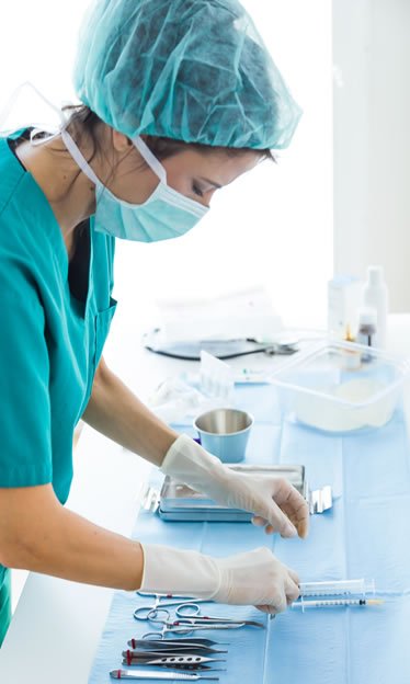 employees preparing orders